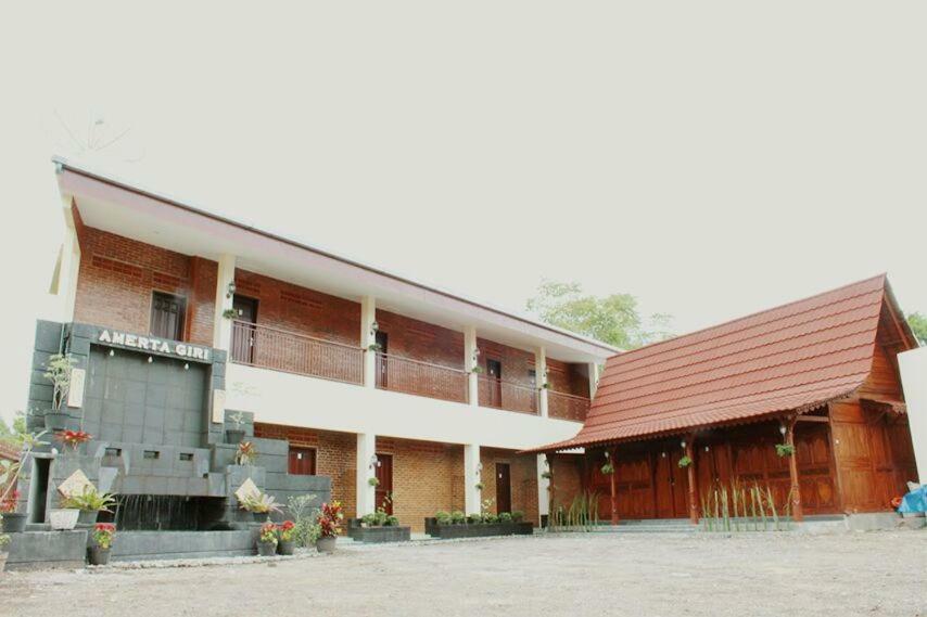 Amerta Giri Guest House 沃诺索博 外观 照片