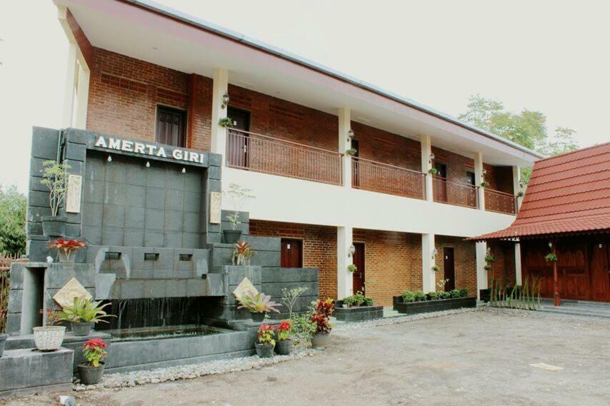 Amerta Giri Guest House 沃诺索博 外观 照片