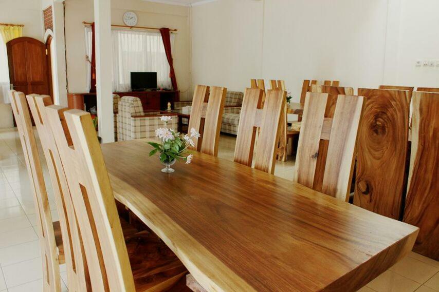 Amerta Giri Guest House 沃诺索博 外观 照片
